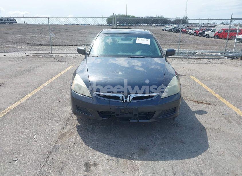 Photo 6 of 2006 Honda Accord 2.4 EX (VIN 1HGCM56796A088862)