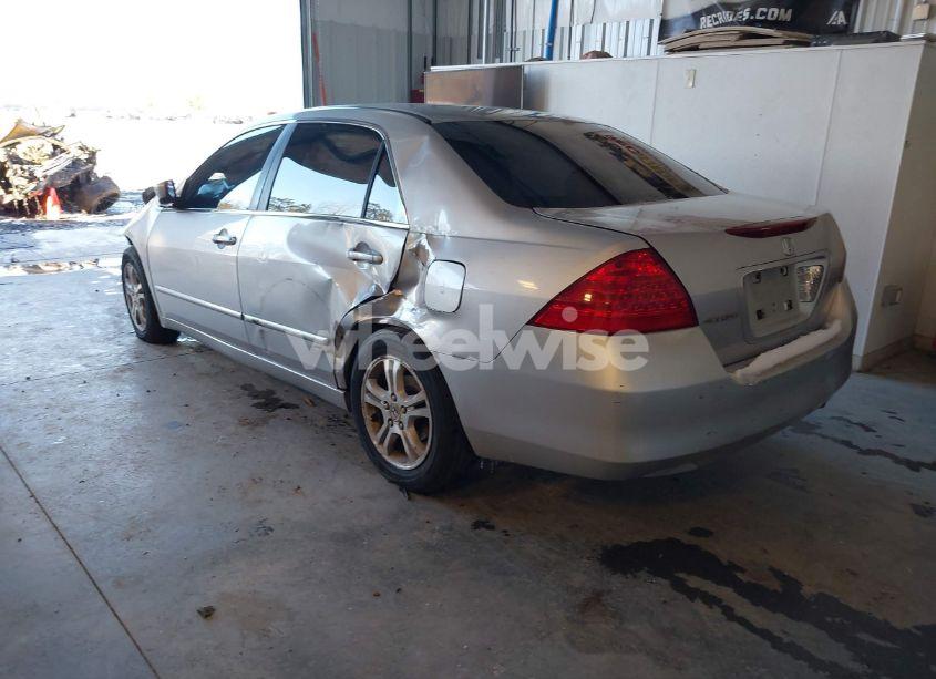 Photo 3 of 2006 Honda Accord 2.4 EX (VIN 1HGCM56796A171286)