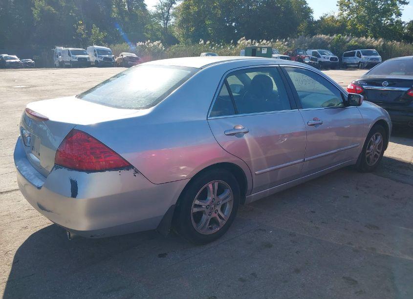 Photo 4 of 2006 Honda Accord 2.4 EX (VIN 1HGCM56796A176035)