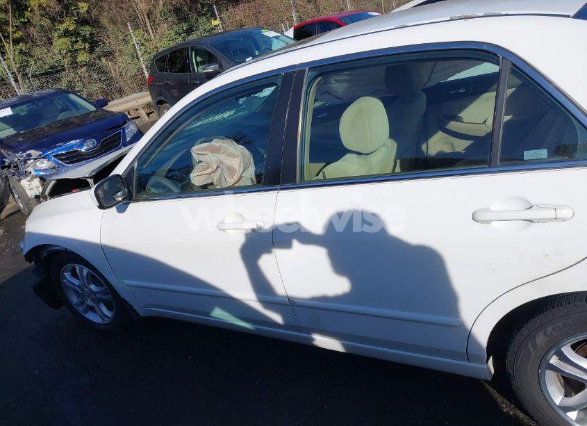 Photo 14 of 2007 Honda Accord 2.4 EX (VIN 1HGCM56797A131808)