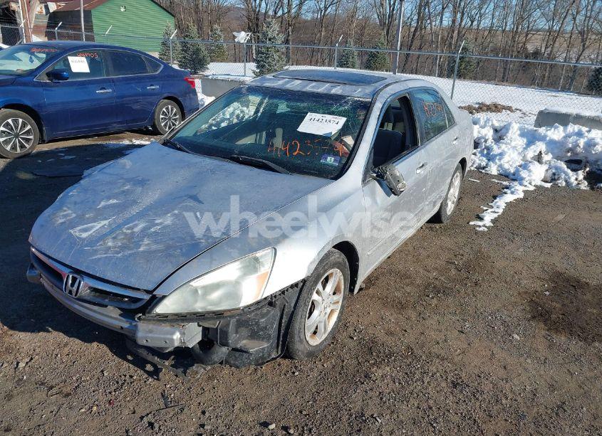 Photo 2 of 2007 Honda Accord 2.4 EX (VIN 1HGCM56797A142887)