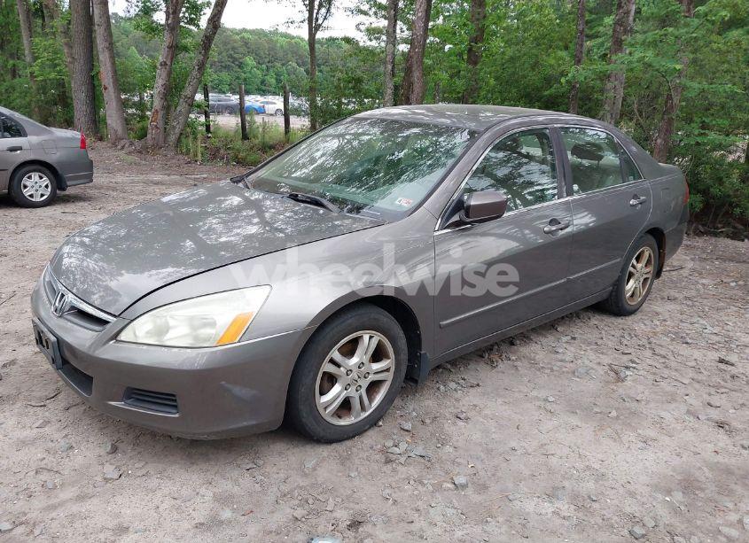 Photo 2 of 2007 Honda Accord 2.4 EX (VIN 1HGCM56797A163075)