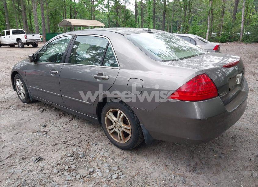 Photo 3 of 2007 Honda Accord 2.4 EX (VIN 1HGCM56797A163075)