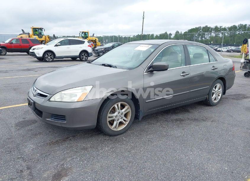 Photo 2 of 2007 Honda Accord 2.4 EX (VIN 1HGCM56797A167398)