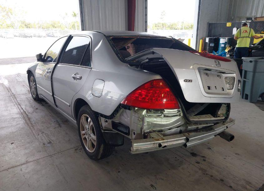 Photo 3 of 2007 Honda Accord 2.4 EX (VIN 1HGCM56797A228152)