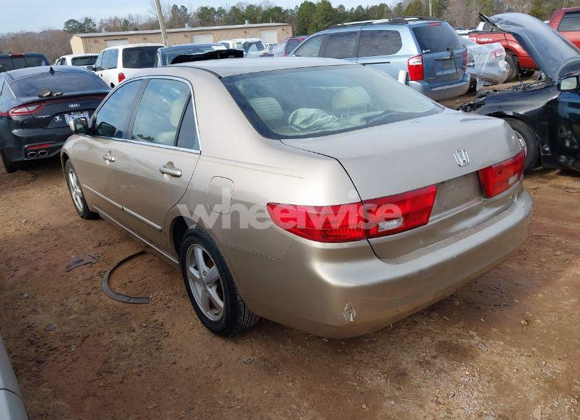 Photo 3 of 2005 Honda Accord 2.4 EX (VIN 1HGCM567X5A005289)