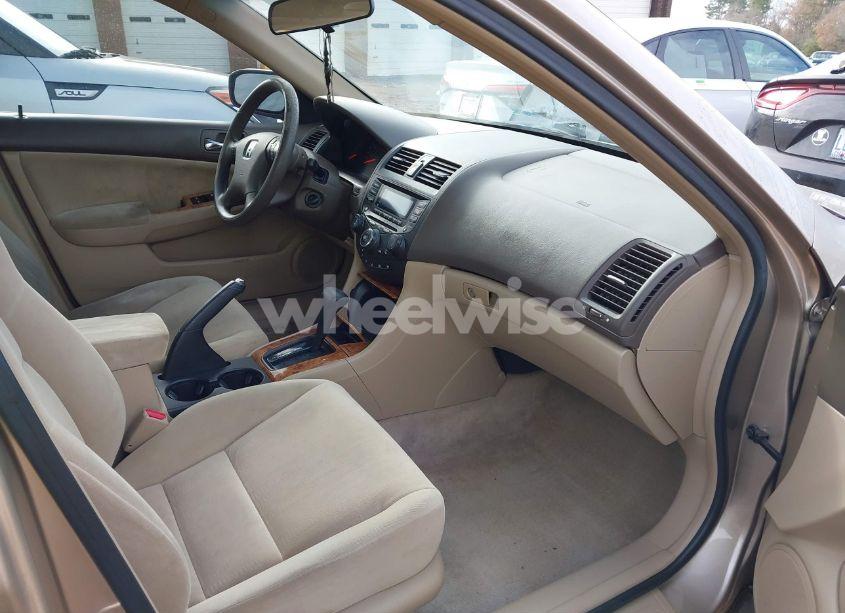 Photo 5 of 2005 Honda Accord 2.4 EX (VIN 1HGCM567X5A005289)