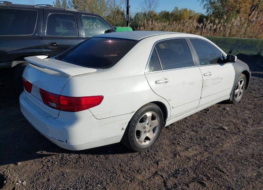 Photo 4 of 2005 Honda Accord 2.4 EX (VIN 1HGCM567X5A060907)