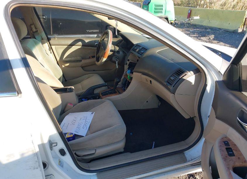 Photo 5 of 2005 Honda Accord 2.4 EX (VIN 1HGCM567X5A060907)