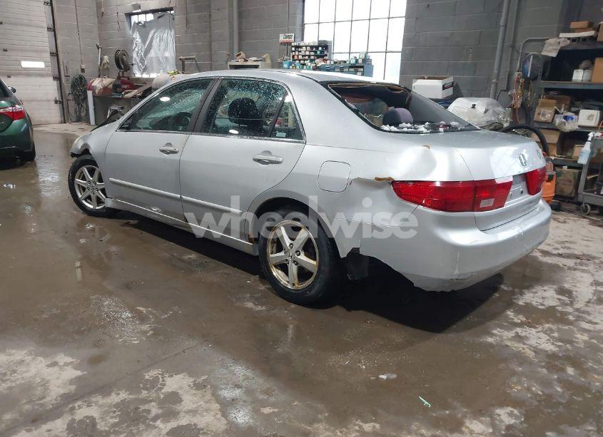 Photo 3 of 2005 Honda Accord 2.4 EX (VIN 1HGCM567X5A061846)