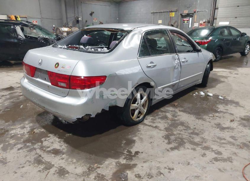 Photo 4 of 2005 Honda Accord 2.4 EX (VIN 1HGCM567X5A061846)