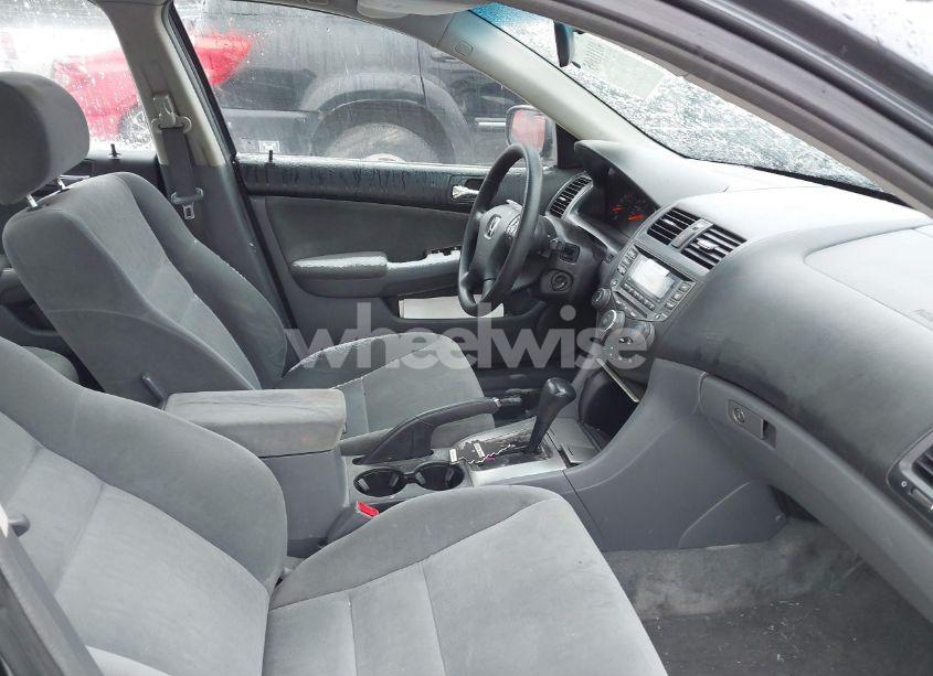 Photo 5 of 2005 Honda Accord 2.4 EX (VIN 1HGCM567X5A160652)