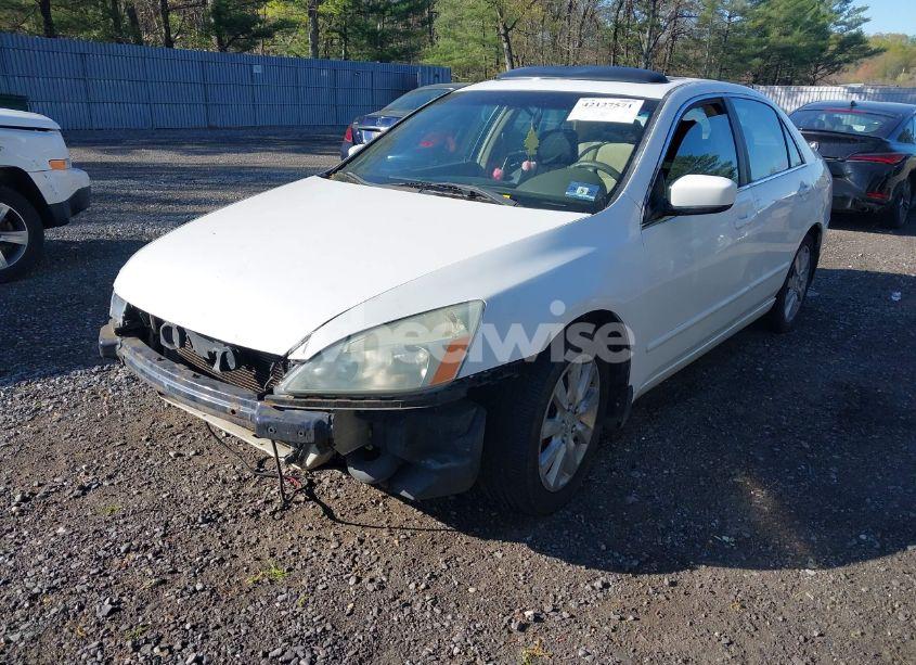 Photo 2 of 2005 Honda Accord 2.4 EX (VIN 1HGCM567X5A191089)