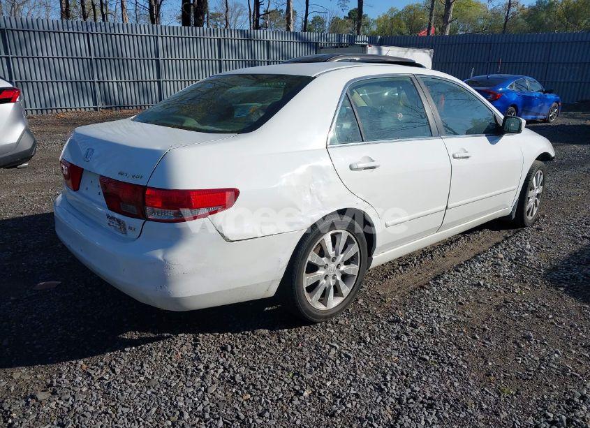 Photo 4 of 2005 Honda Accord 2.4 EX (VIN 1HGCM567X5A191089)