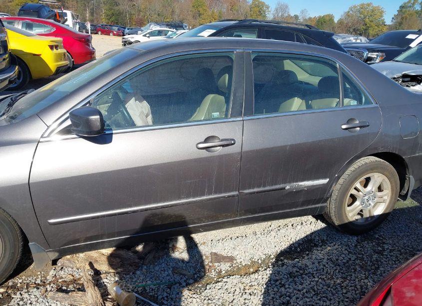 Photo 13 of 2007 Honda Accord 2.4 EX (VIN 1HGCM567X7A001309)