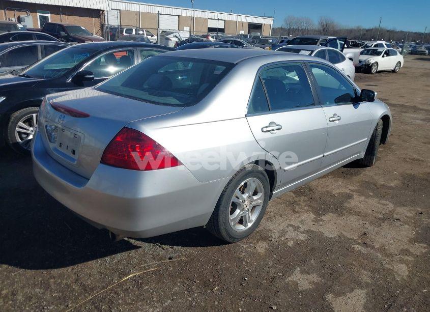 Photo 4 of 2007 Honda Accord 2.4 EX (VIN 1HGCM567X7A043270)