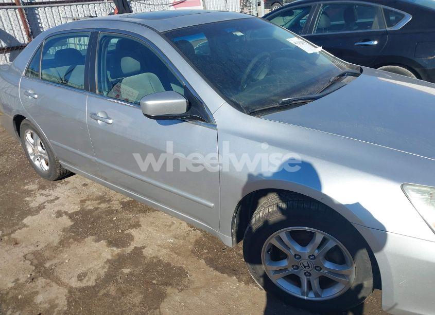 Photo 6 of 2007 Honda Accord 2.4 EX (VIN 1HGCM567X7A043270)