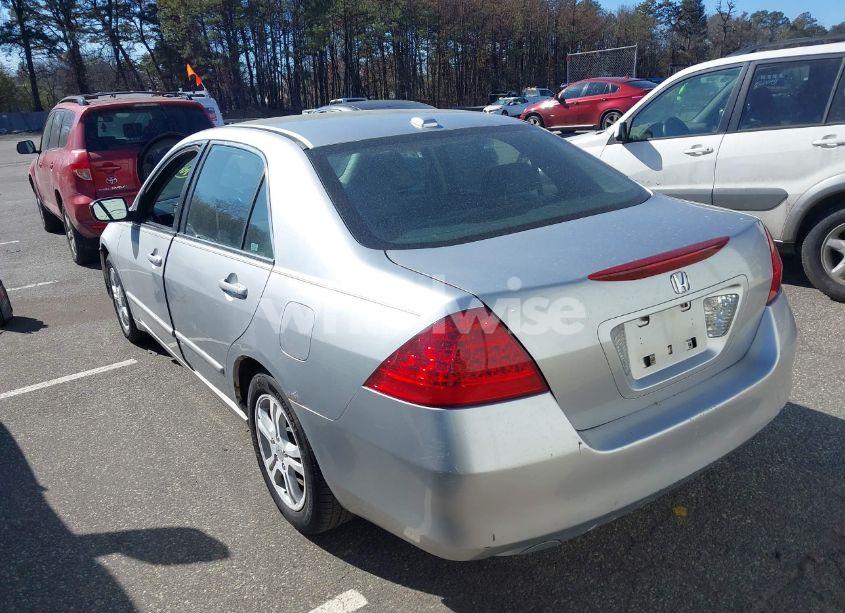 Photo 3 of 2007 Honda Accord 2.4 EX (VIN 1HGCM567X7A105489)