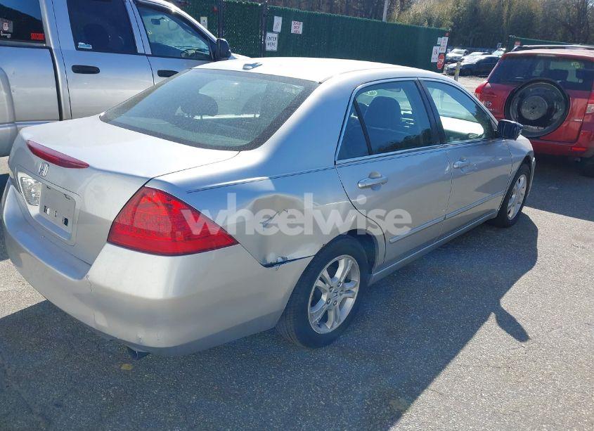 Photo 4 of 2007 Honda Accord 2.4 EX (VIN 1HGCM567X7A105489)
