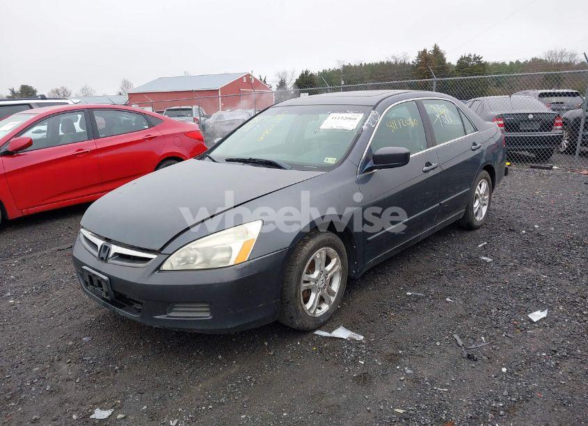 Photo 2 of 2007 Honda Accord 2.4 EX (VIN 1HGCM567X7A210274)
