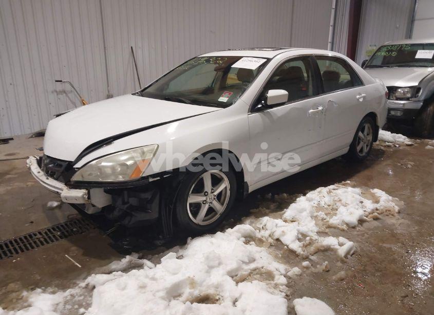 Photo 2 of 2004 Honda Accord 2.4 EX (VIN 1HGCM56804A103397)