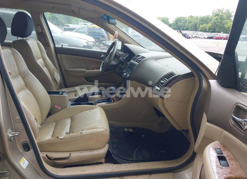 Photo 5 of 2004 Honda Accord 2.4 EX (VIN 1HGCM56804A125447)