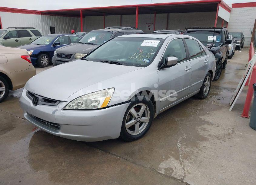 Photo 2 of 2005 Honda Accord 2.4 EX (VIN 1HGCM56805A015869)