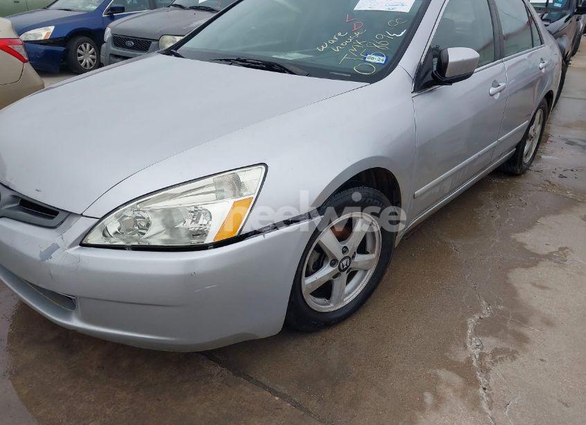 Photo 6 of 2005 Honda Accord 2.4 EX (VIN 1HGCM56805A015869)