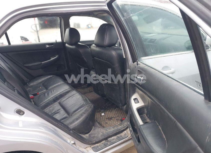 Photo 8 of 2005 Honda Accord 2.4 EX (VIN 1HGCM56805A015869)