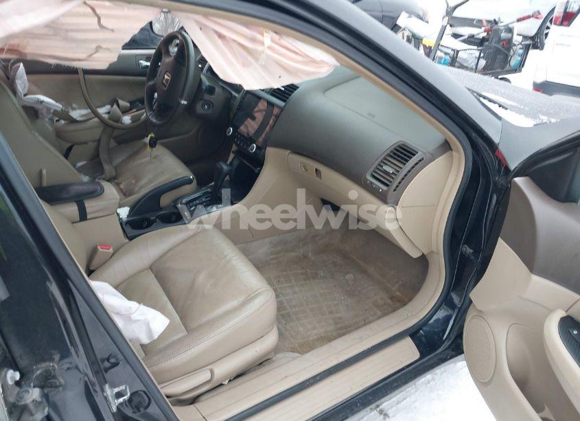 Photo 5 of 2005 Honda Accord 2.4 EX (VIN 1HGCM56805A176030)