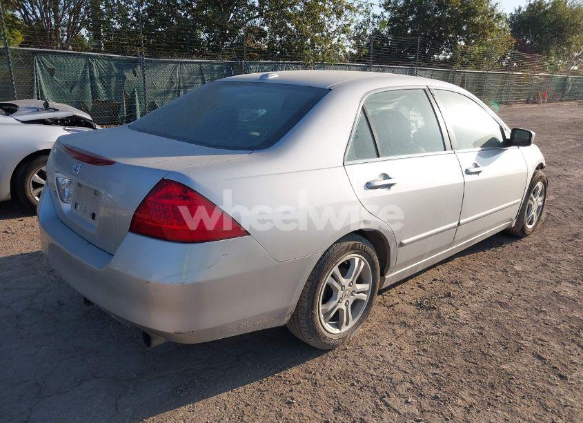 Photo 4 of 2006 Honda Accord 2.4 EX (VIN 1HGCM56806A002508)