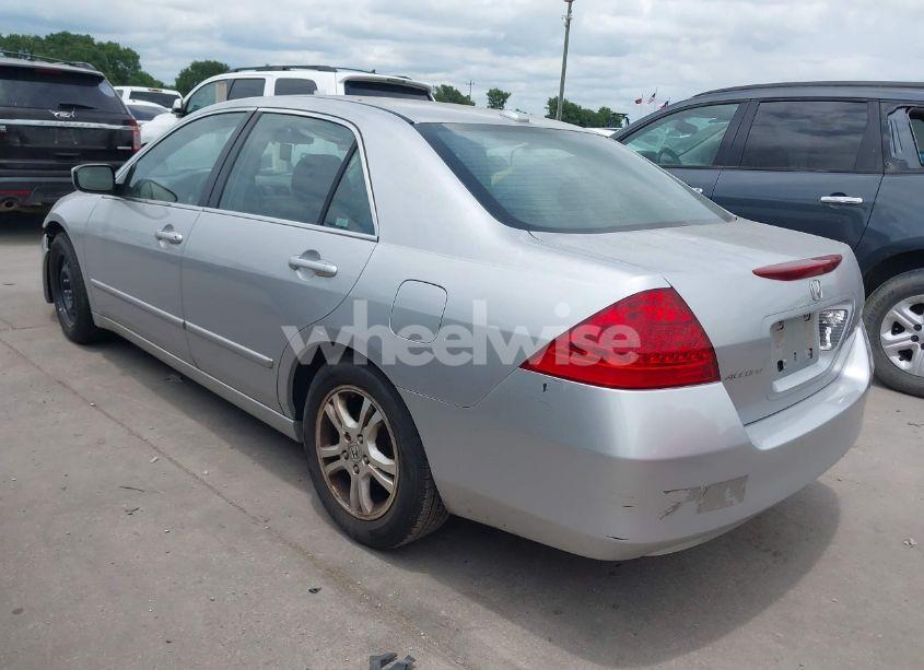 Photo 3 of 2006 Honda Accord 2.4 EX (VIN 1HGCM56806A024170)