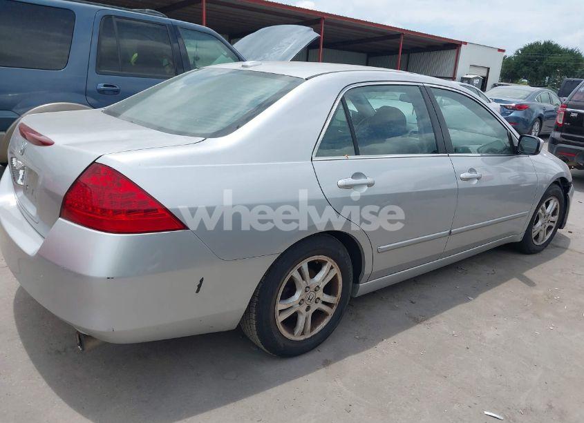 Photo 4 of 2006 Honda Accord 2.4 EX (VIN 1HGCM56806A024170)