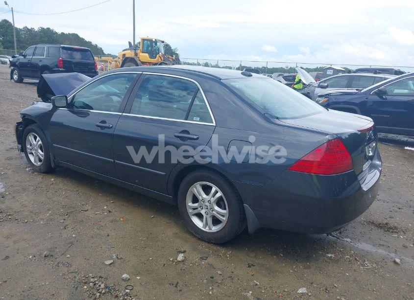 Photo 3 of 2006 Honda Accord 2.4 EX (VIN 1HGCM56806A024749)