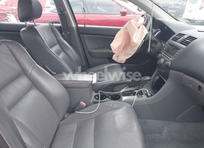Photo 5 of 2006 Honda Accord 2.4 EX (VIN 1HGCM56806A116377)