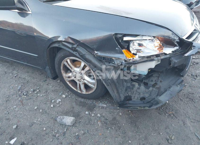 Photo 17 of 2007 Honda Accord 2.4 EX (VIN 1HGCM56807A040726)