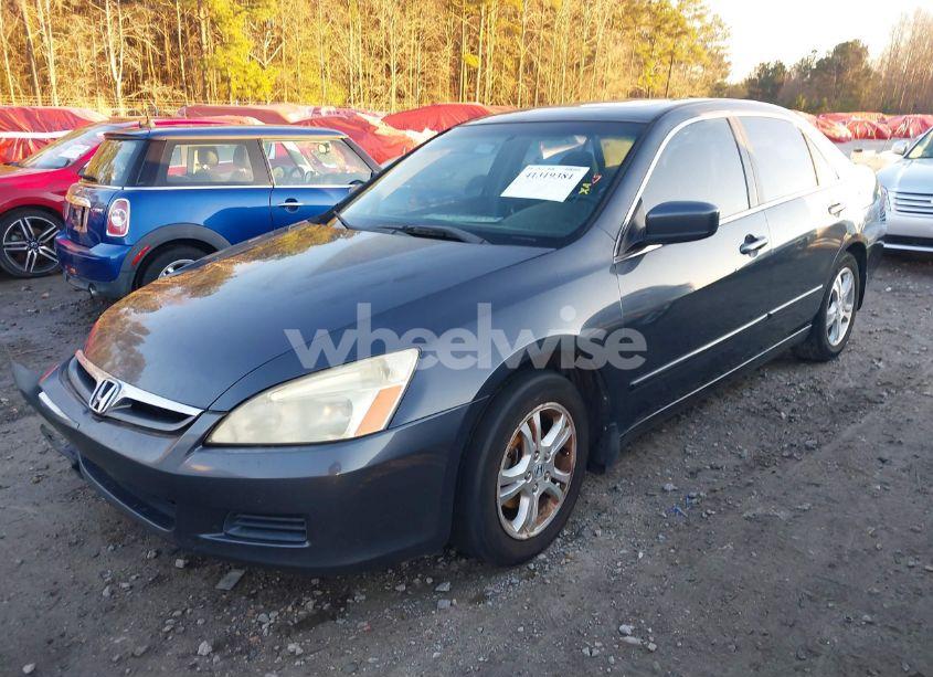 Photo 2 of 2007 Honda Accord 2.4 EX (VIN 1HGCM56807A040726)