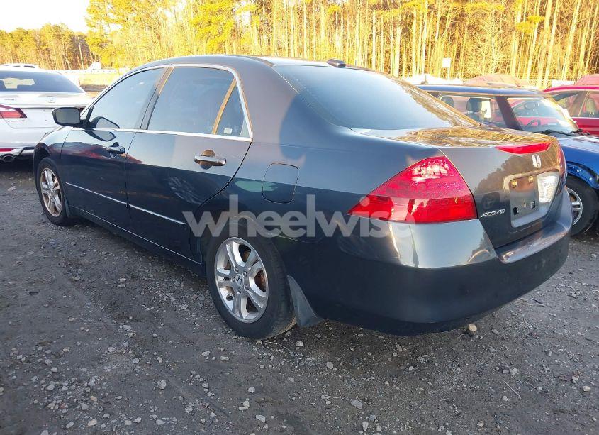 Photo 3 of 2007 Honda Accord 2.4 EX (VIN 1HGCM56807A040726)