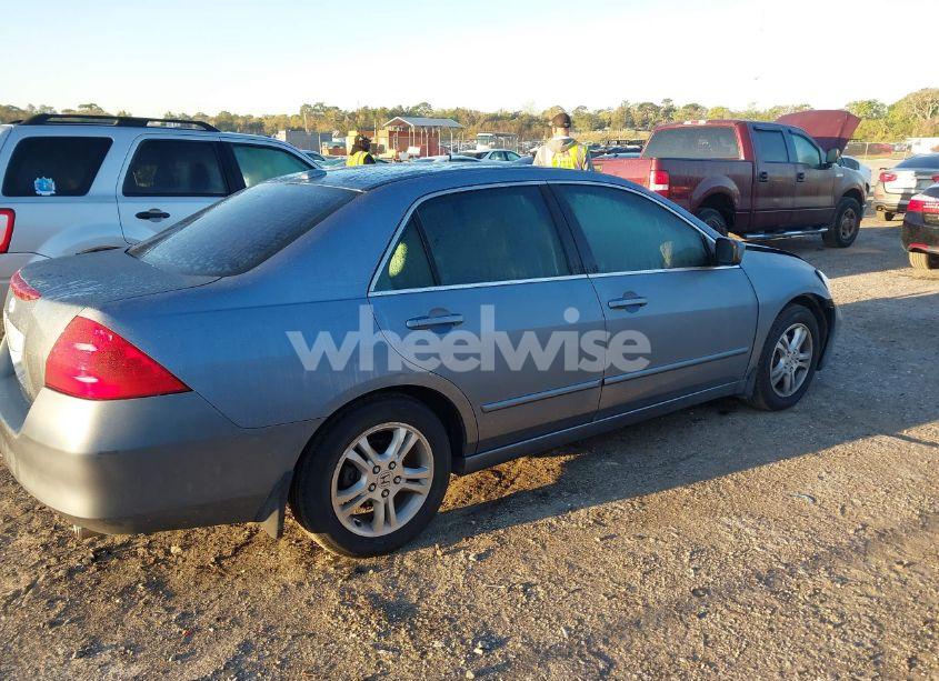 Photo 13 of 2007 Honda Accord 2.4 EX (VIN 1HGCM56807A041813)