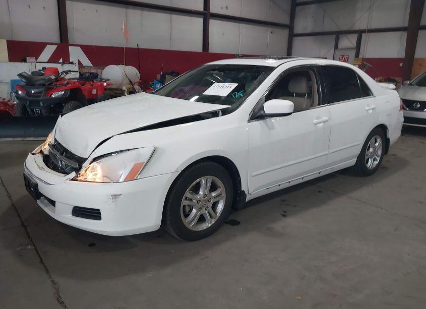 Photo 2 of 2007 Honda Accord 2.4 EX (VIN 1HGCM56807A046137)