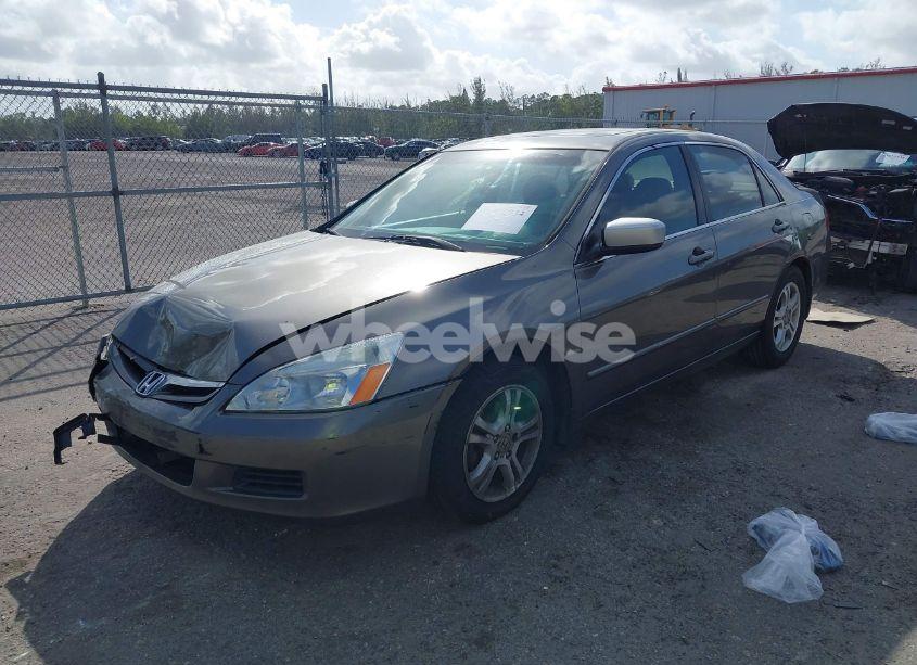 Photo 2 of 2007 Honda Accord 2.4 EX (VIN 1HGCM56807A191016)