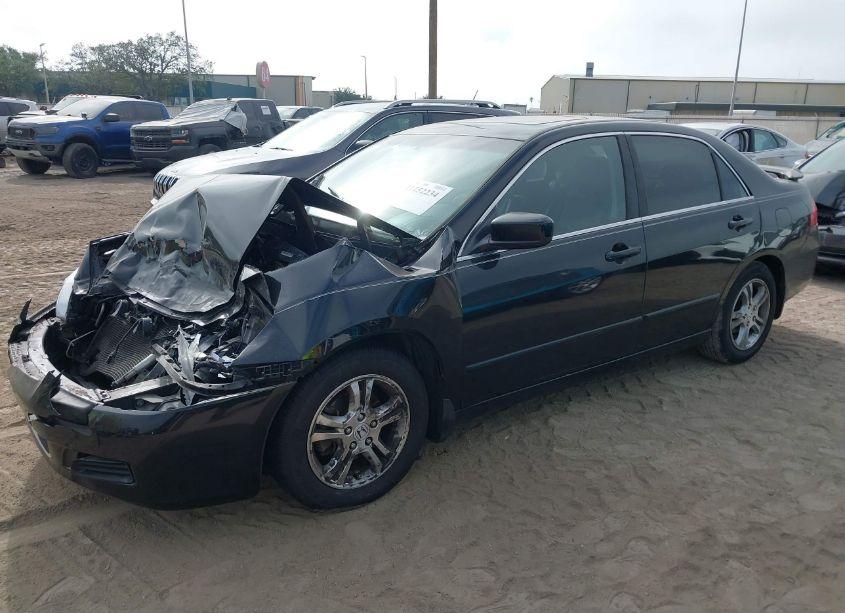 Photo 2 of 2007 Honda Accord 2.4 EX (VIN 1HGCM56807A213581)