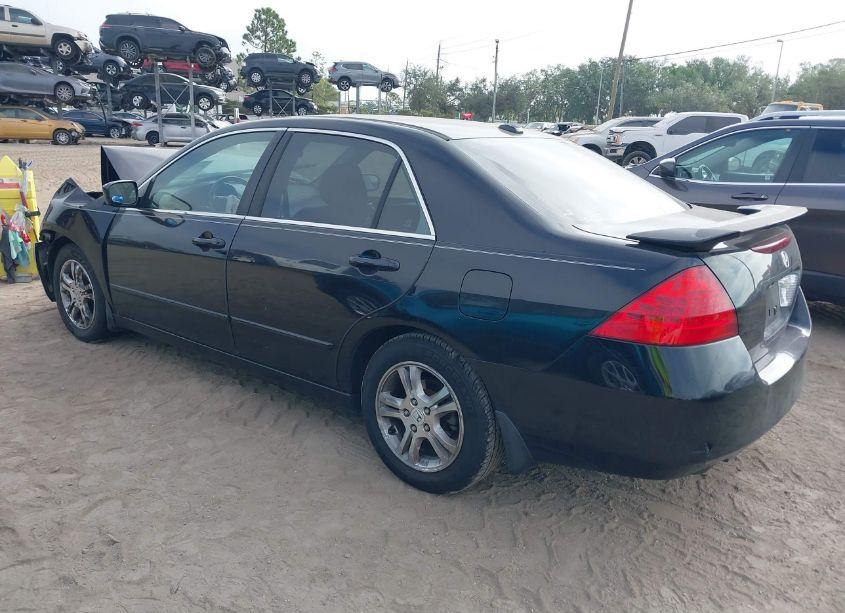 Photo 3 of 2007 Honda Accord 2.4 EX (VIN 1HGCM56807A213581)