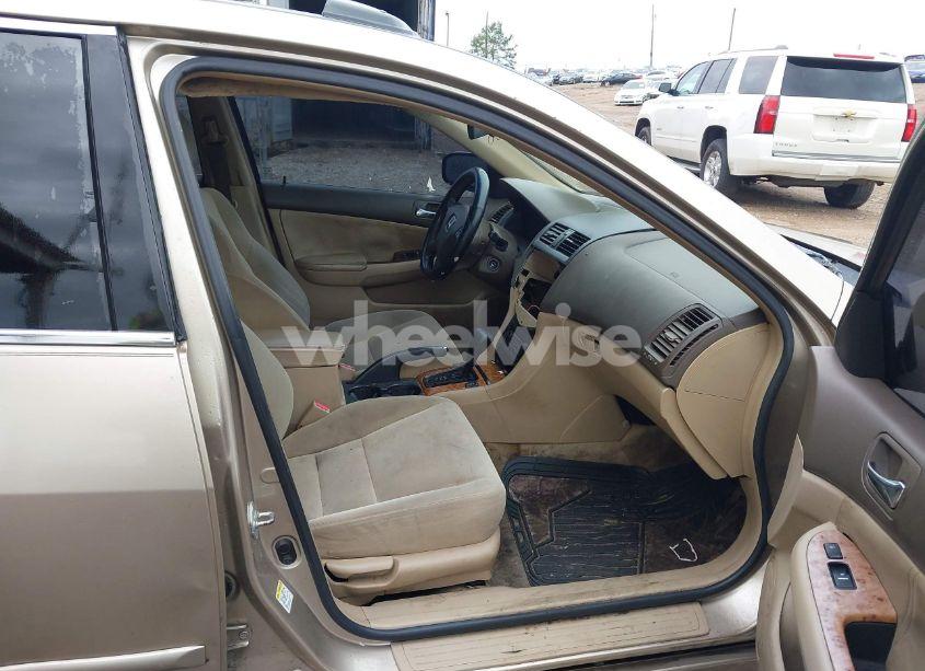 Photo 5 of 2004 Honda Accord 2.4 EX (VIN 1HGCM56814A001722)