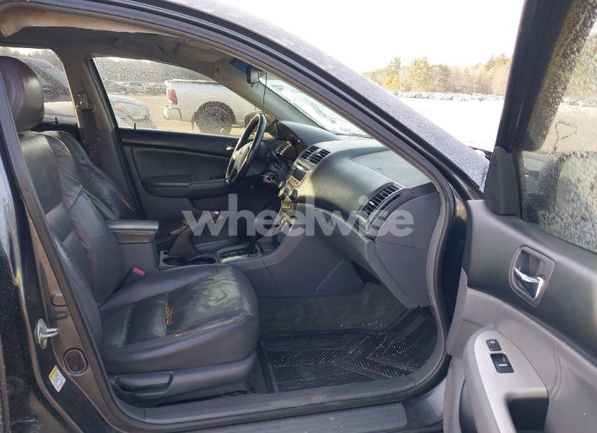 Photo 5 of 2004 Honda Accord 2.4 EX (VIN 1HGCM56814A178481)