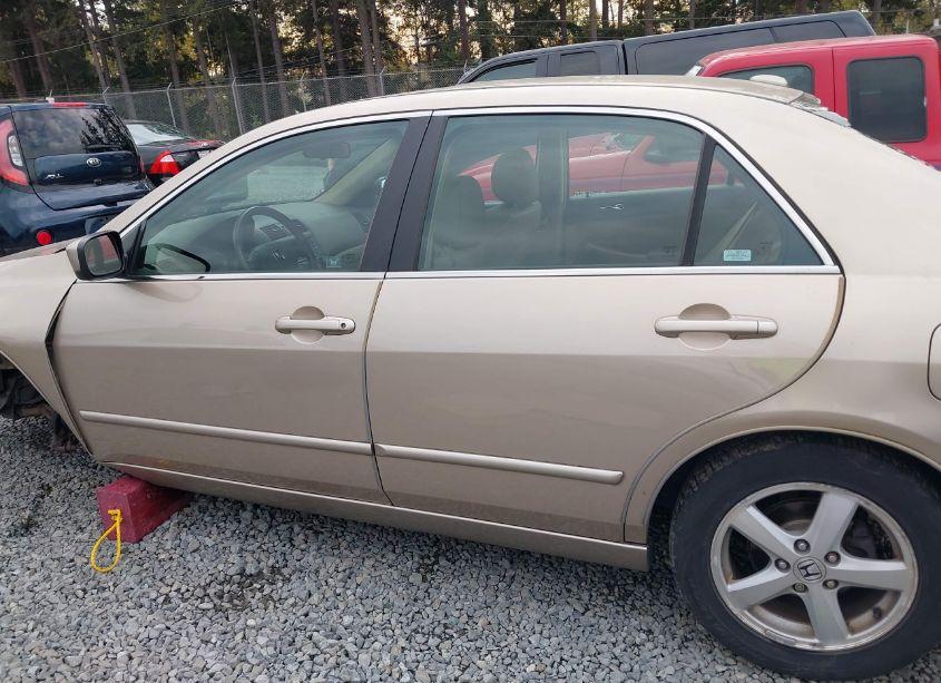 Photo 15 of 2005 Honda Accord 2.4 EX (VIN 1HGCM56815A013905)