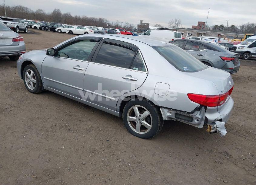 Photo 3 of 2005 Honda Accord 2.4 EX (VIN 1HGCM56815A021373)