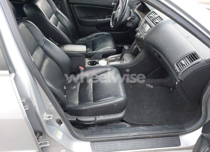 Photo 5 of 2005 Honda Accord 2.4 EX (VIN 1HGCM56815A021373)