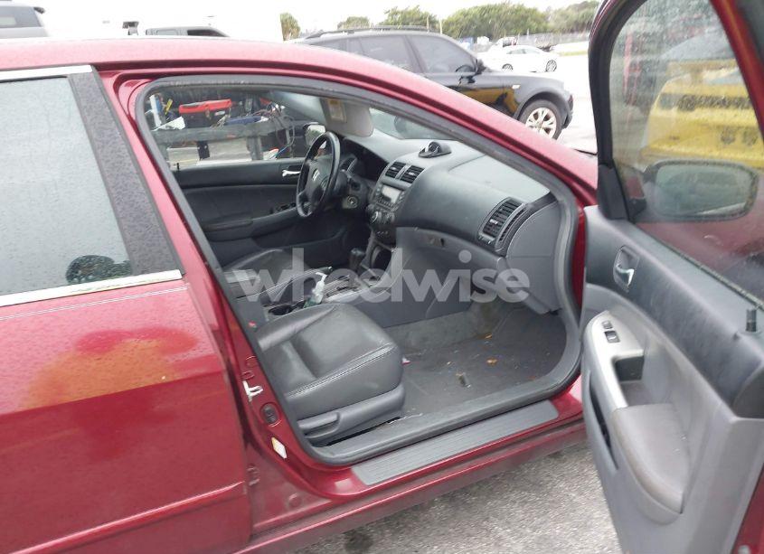 Photo 5 of 2005 Honda Accord 2.4 EX (VIN 1HGCM56815A181107)