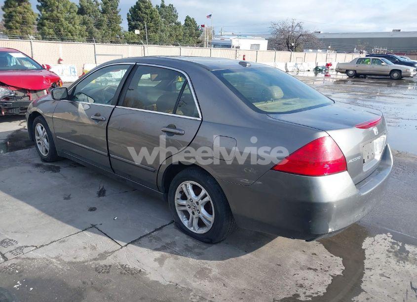 Photo 3 of 2006 Honda Accord 2.4 EX (VIN 1HGCM56816A053970)